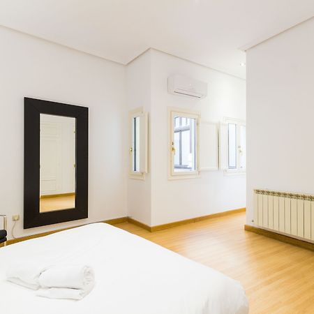 Apartamentos Mlr San Gines Madrid Bagian luar foto