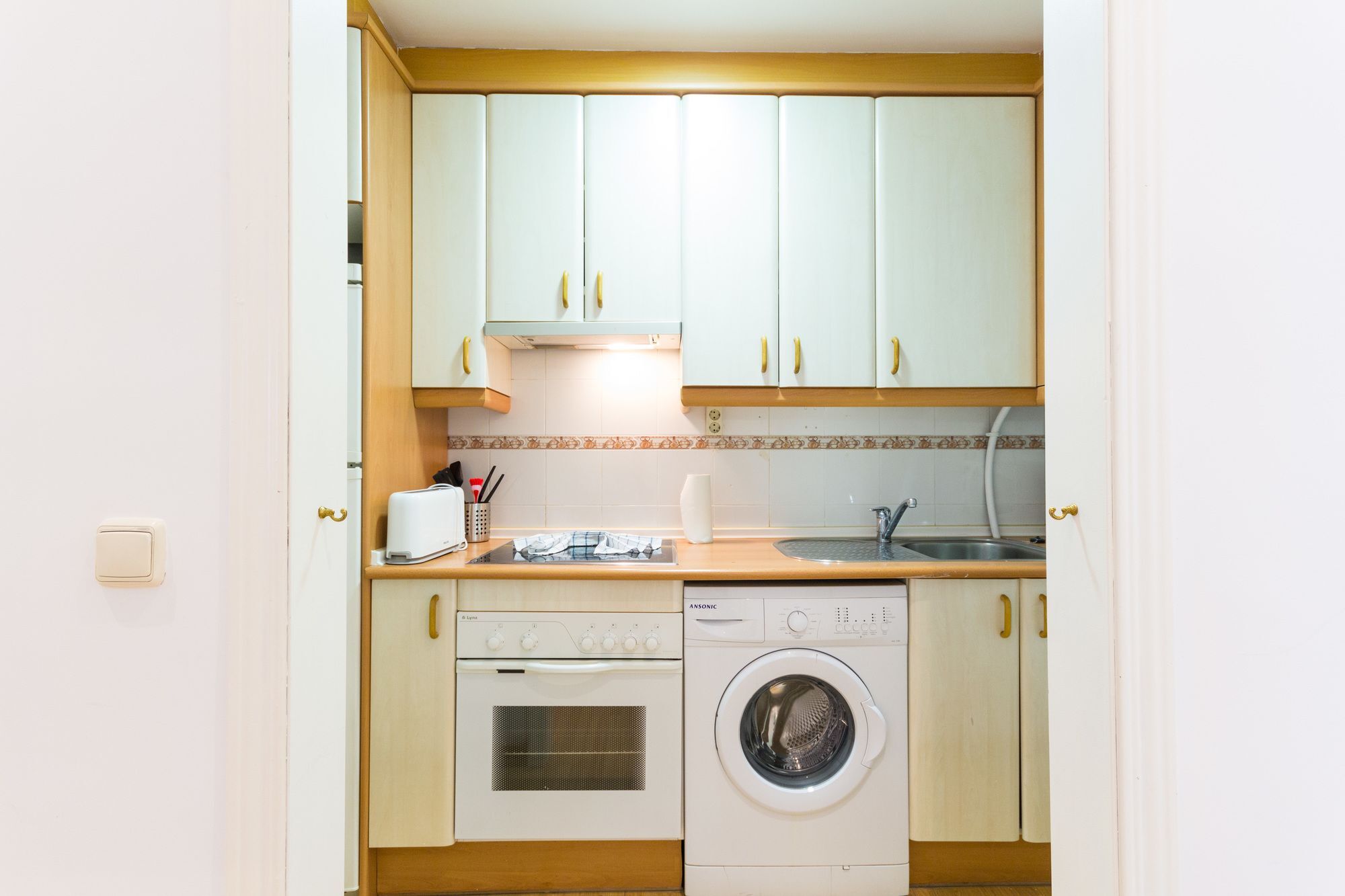 Apartamentos Mlr San Gines Madrid Bagian luar foto
