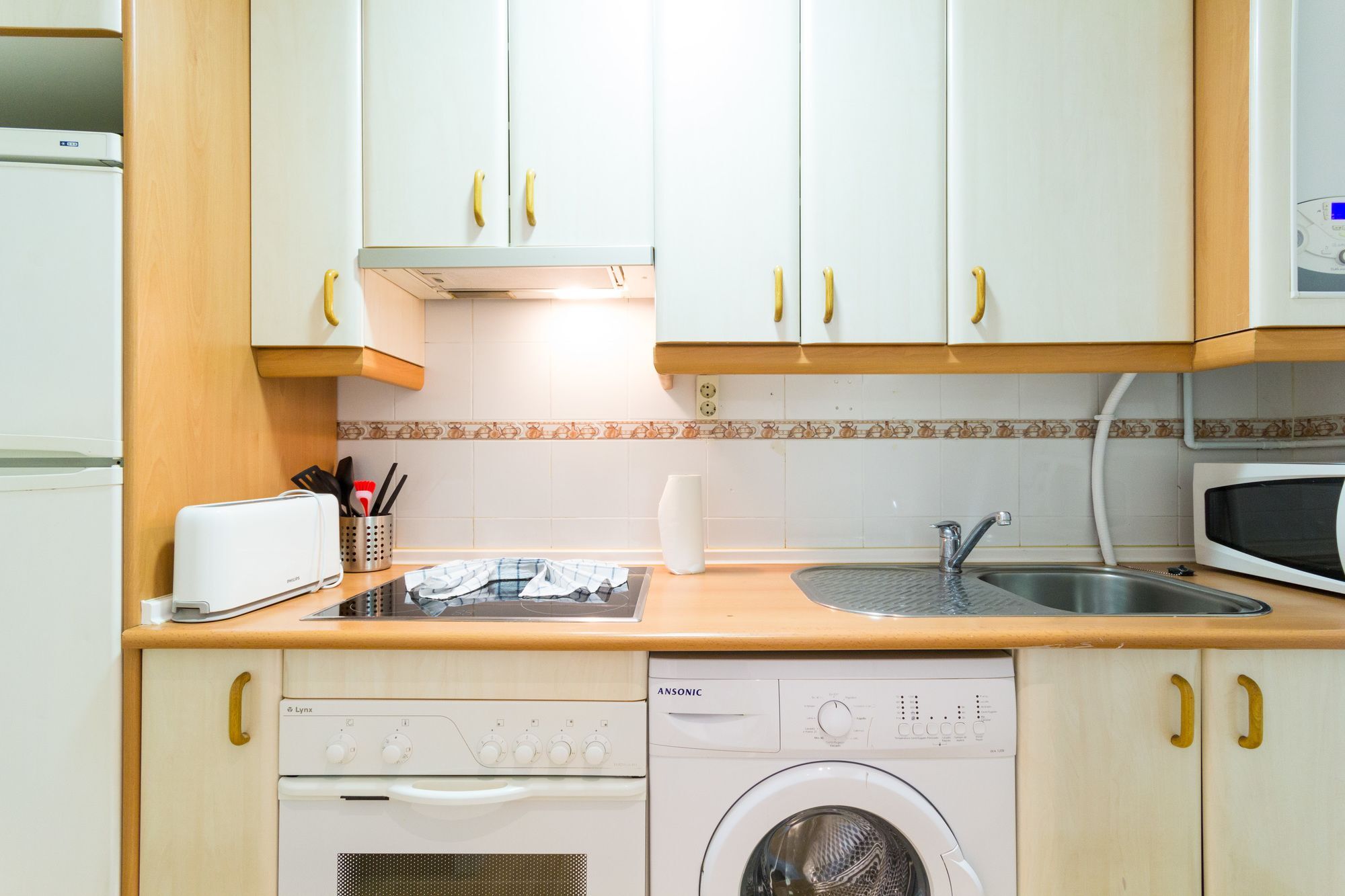 Apartamentos Mlr San Gines Madrid Bagian luar foto